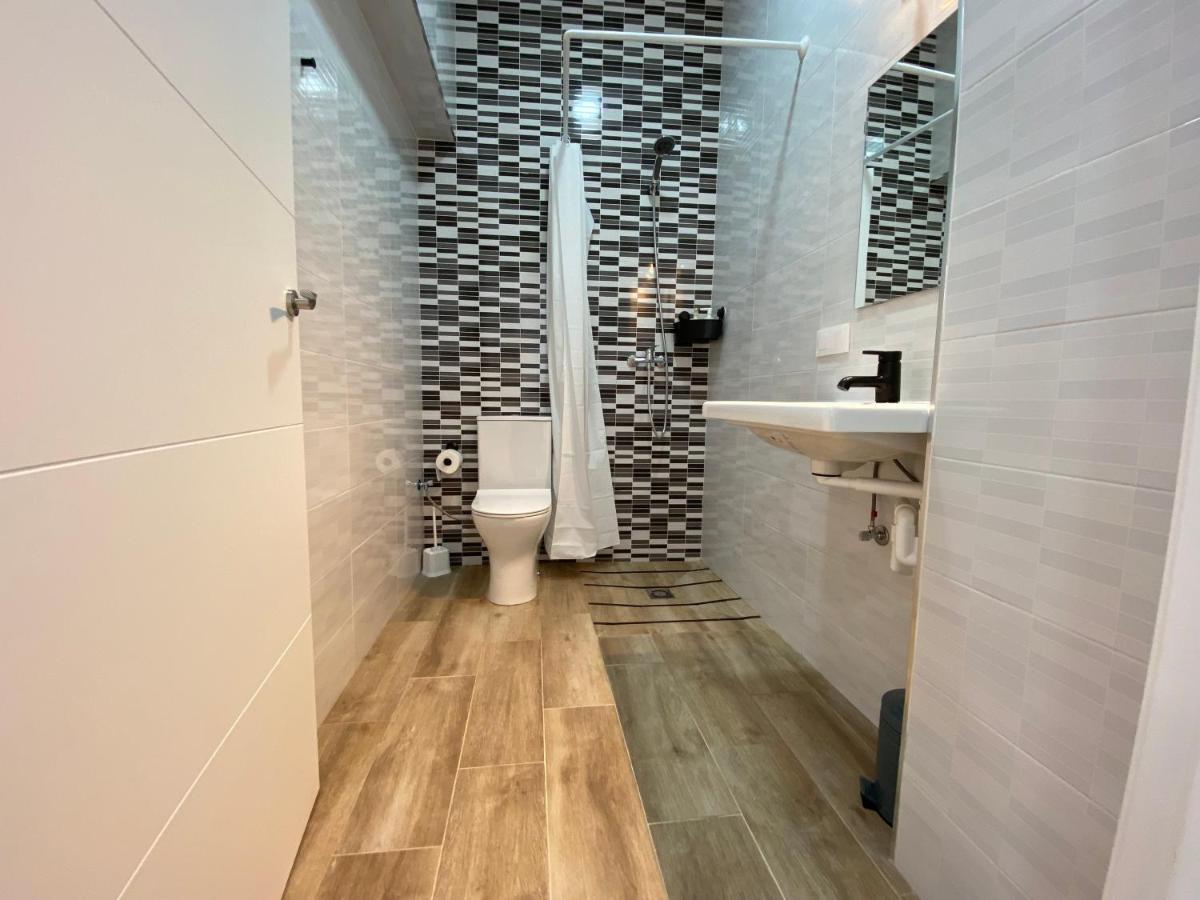 Apartamento Cruz Roja C Sevilla Buitenkant foto