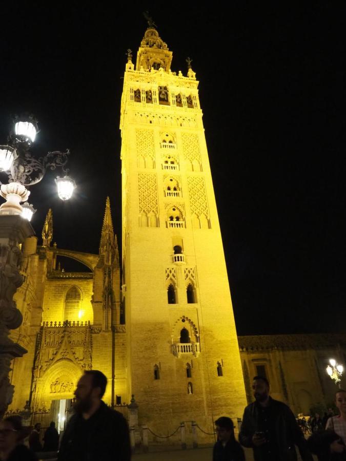 Apartamento Cruz Roja C Sevilla Buitenkant foto